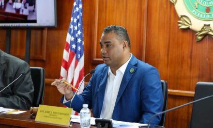 Representante busca bautizar con nombre de querida y respetada profesora y alcaldesa tramo de transitada vía pública en Municipio de Florida