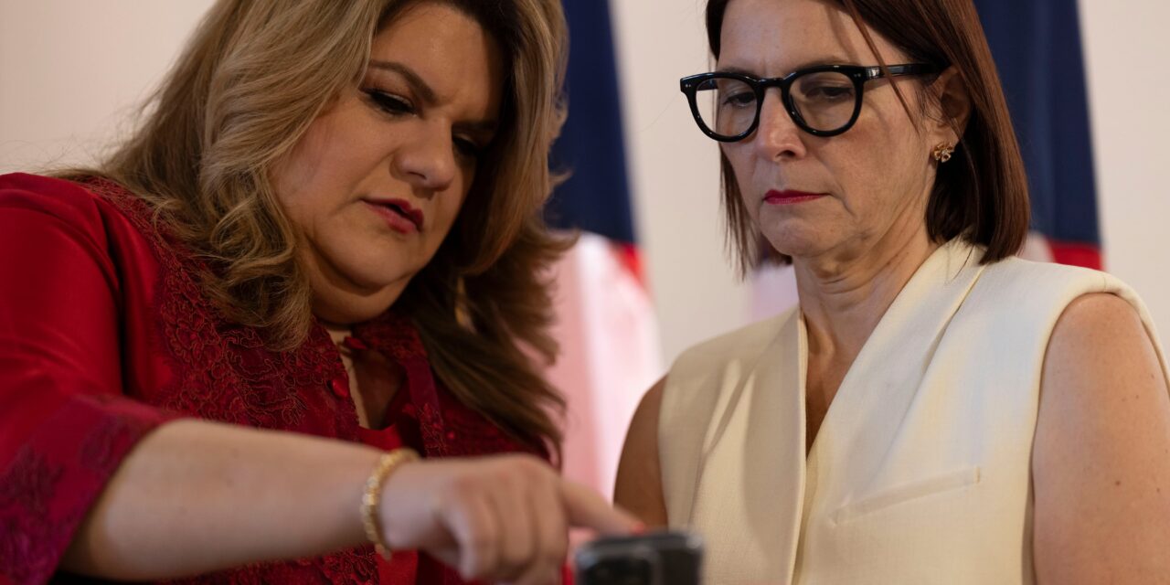 “Ferraiuoli: De secretaria a ‘zar’ de la eficiencia, ¿la nueva reina del poder boricua?”